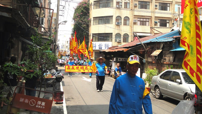 本堂繞境由總幹事負責前導總指揮