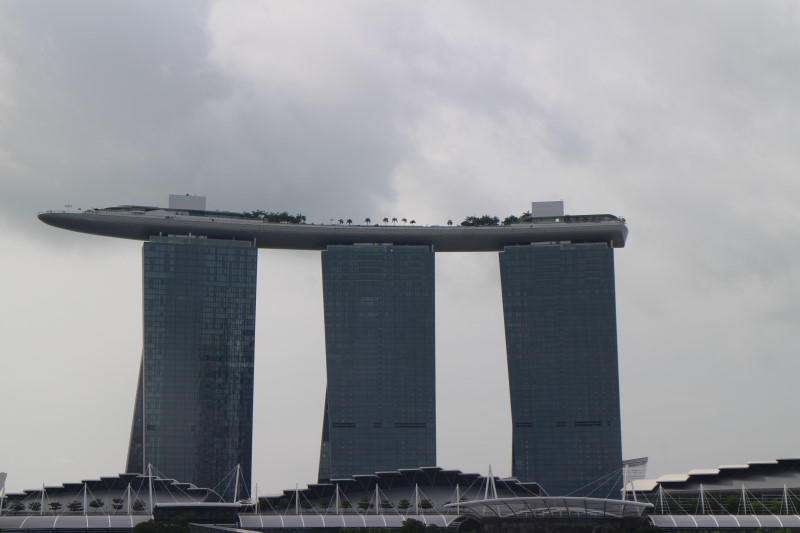 這是新加坡很特別的建築，裡面是有住人的
